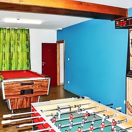 Spacious House In Ferienhaus