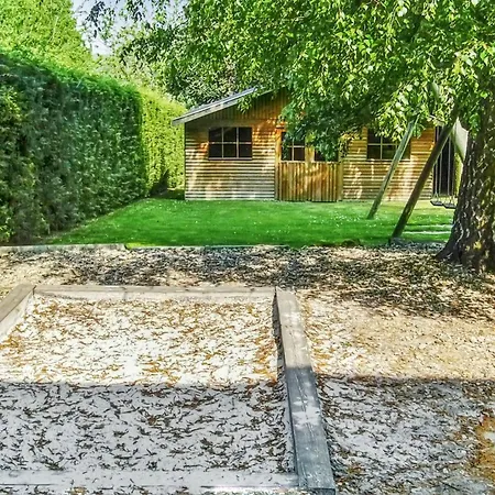 Spacious House In Ferienhaus