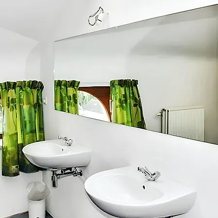 Spacious House In Holiday home *